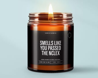 Vela con aroma a "Aprobaste el examen NCLEX" para graduación de enfermería ~ Regalo para fiesta de graduación ~ Vela de soja para celebración del examen de enfermería ~ Regalo de logro ~ SS420