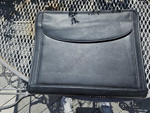 Black Faux Leather Portfolio Organizer - Avenues America - Like New