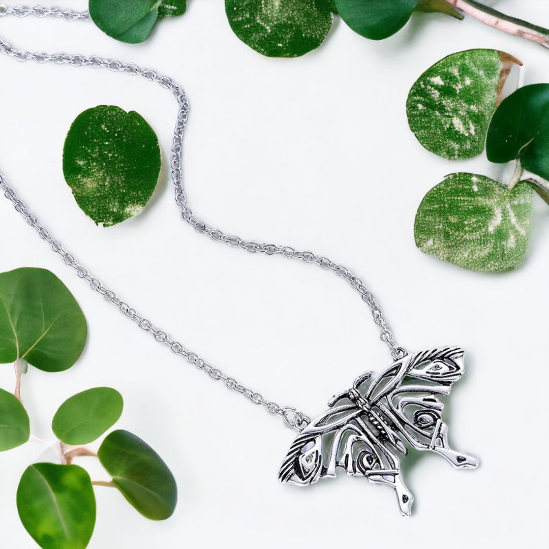 Mamma mia butterfly necklace Clearance