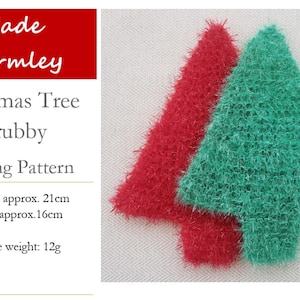 Op de afbeelding: Breipatroon voor een kerstboomschuurspons. Het patroon bevat instructies voor het maken van een rode en een groene boom, elk ongeveer 21 cm hoog en 16 cm breed. De afgewerkte schuurspons weegt ongeveer 12 gram.