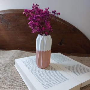 Mini Geometric Ceramic Dried Flower Vase, Two-Tone Decorative Vase, Inexpensive Gift Idea for the Home