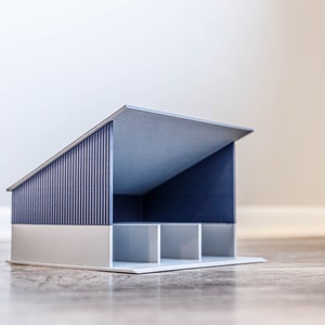 1/64 Toy Farm Commodity Shed Blue & Silver