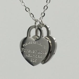 Tiffany's charm - Etsy 日本