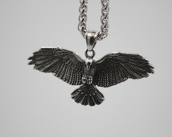 Raven with wings gothic pendant, crow necklace, witchy, scandinavian, viking, gift for men, brutal, mythology, memorial gift, nordic, vogel