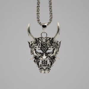 Collier masque de démon, masque japonais hannya oni, crâne à cornes, diable, argent, grunge, punk, démon maléfique, crâne