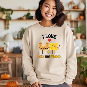 Moletom I Love Mac and Cheese: Camiseta Confortável para Amantes da Comida