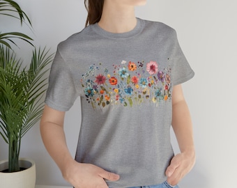 花柄プレスTシャツ：ボヘミアン風ワイルドフラワーシャツ、自然愛好家へのギフト