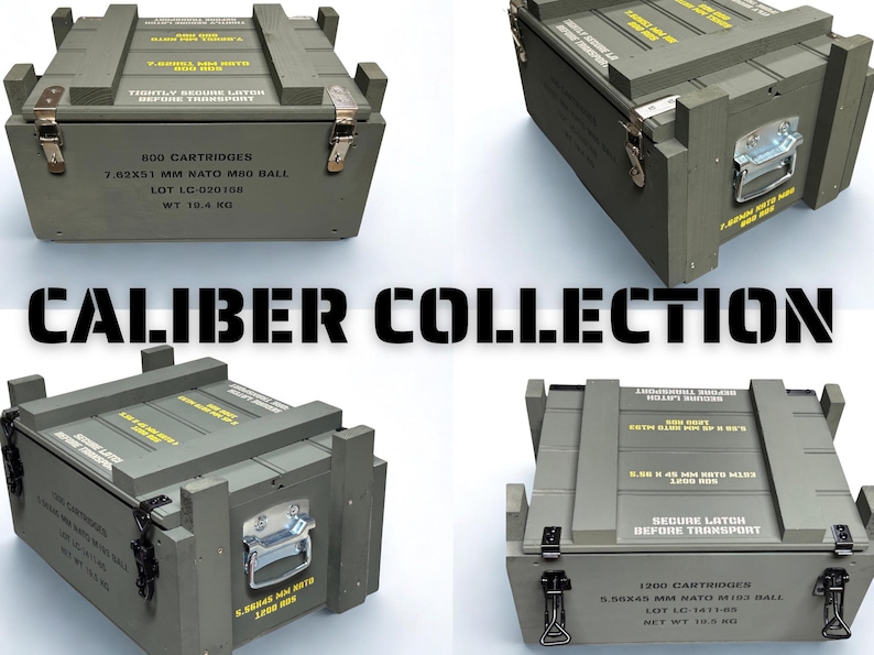 K&ouml;nnte beinhalten: Ein Set aus olivgr&uuml;nen Holzkisten mit Metallverschl&uuml;ssen und Griffen. Die Kisten sind mit gelbem Text bedruckt, darunter 800 CARTRIDGES, 7.62X51 MM NATO M80 BALL, 1200 CARTRIDGES, 5.56X45 MM NATO M193 BALL und SECURE LATCH BEFORE TRANSPORT.