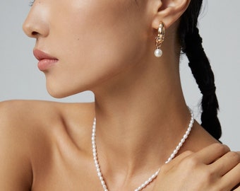Scarf Design Pearl Drop Necklace Earrings Set