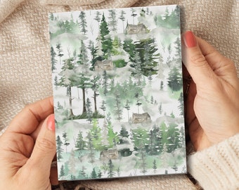 Tarjeta de felicitación de bosque perenne, cabaña en el bosque con acuarela, interior en blanco para amantes de la naturaleza, ideal como regalo de cumpleaños, vacaciones o cualquier ocasión.
