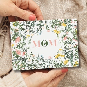 Cartão de aniversário para a mãe | Cartão de dia das mães | Presente para a mãe | Arte botânica | Jardim de flores silvestres em aquarela | Presente para a mãe | Cartão floral botânico
