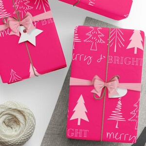 Carta da regalo natalizia rosa shocking / Carta da regalo rosa con albero di Natale / Carta da regalo allegra e luminosa / Carta da regalo boscosa / Carta da regalo natalizia con foresta invernale