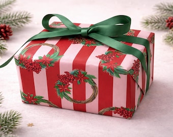 Weihnachtsgeschenkpapier, Rosa-Rot gestreiftes Bauernhaus-Kranz-Design, Geschenkpapierrolle, Weihnachtsgeschenke, festliche Winterverpackung
