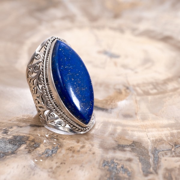 Bague en Lapis Lazuli qualité AAA taille marquise sur monture Argent sterling 925 ciselée - boheme chic - Tour de doigt 53