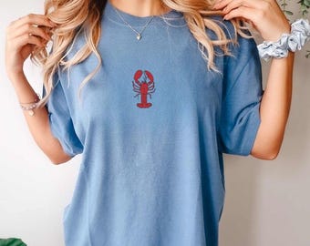 リトルロブスターのコンフォートカラーのビーチTシャツ、サマーバケーションシャツ、ロブスター愛好家へのギフト、漁師風の美的Tシャツ、沿岸の海の生き物のシャツ