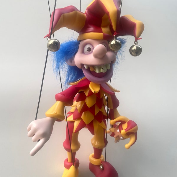 DEXTER the JESTER Marionette for Bozart Designed by Daniel Oates 2001