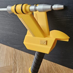 3D Printed Power Rangers in Space - Yellow Ranger Star Slinger - 1:1 Scale Replica