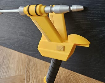 3D Printed Power Rangers in Space - Yellow Ranger Star Slinger - 1:1 Scale Replica