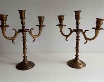 Par de candelabros antiguos