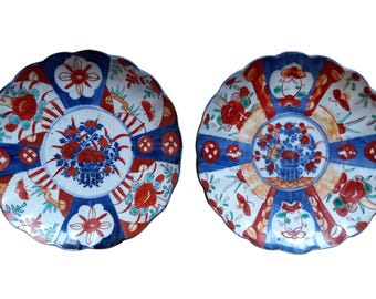 Vintage Wooden Plate Rack with Two Japanese Imari Plates