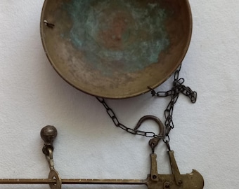 Antike Handwaage aus Messing