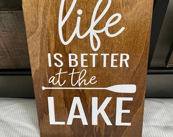 Benutzerdefinierte Golden Oak Wood SIGN Das Leben ist besser am See See Haus Cottage Decor