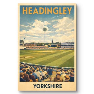 Puede incluir: Póster vintage que representa un partido de críquet en Headingley, Yorkshire. La obra muestra un día soleado con espectadores, un campo verde y las palabras "HEADINGLEY" y "YORKSHIRE" en negrita.