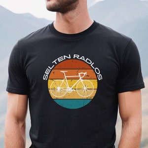 Rarely Radlos T-Shirt, Bicycle & Road Bike Motif – Gift for Cyclists and Bike Fans, Unisex T-Shirt