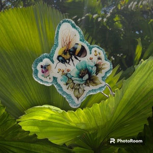 Animal - Bumble bee Flowers Retractable Badge Reel