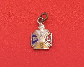 Ciondolo smaltato Cavalieri di Pizia per una collana