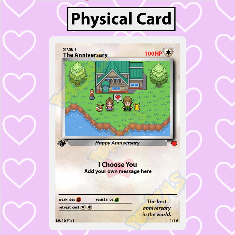 Pode incluir: Um cart&atilde;o Pok&eacute;mon com uma imagem pixelada de uma casa, dois personagens e um Pok&eacute;mon. O cart&atilde;o &eacute; intitulado "The Anniversary" e tem uma classifica&ccedil;&atilde;o de 100 PV. O texto "Happy Anniversary" est&aacute; impresso abaixo da imagem. O cart&atilde;o tamb&eacute;m inclui o texto "I Choose You" e "Add your own message here". O cart&atilde;o tem um fundo marrom claro com uma borda branca.