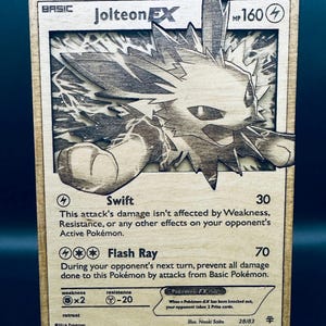 Carte Pokémon en bois Jolteon EX | carte 3D faite main et personnalisée | JCC | présentoir - 28/83