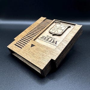 The Legend of Zelda - Wooden cartridge | NES | Handmade - Gaming decor