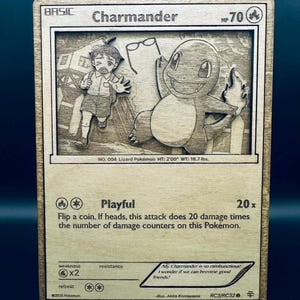 Carte Pokémon en bois Salamèche | carte 3D faite main et personnalisée | JCC | écran - RC3/RC32