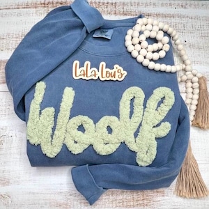 Chenille Yarn Embroidered Sweater | Mama Sweatshirt | Grandparent Embroidered Women&#39;s Sweater | Yarn Embroidery | Custom Sweatshirt