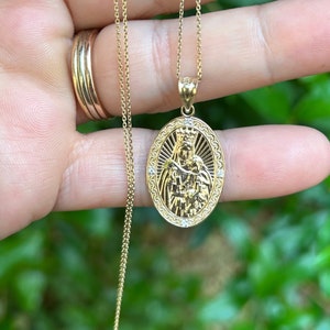 Virgen del Carmen de 14 quilates, Nuestra Señora del Monte Carmelo de 10 quilates, Colgante Carmelita, Colgante Religioso, Collar de Santa, Regalo del Día de la Madre para ella