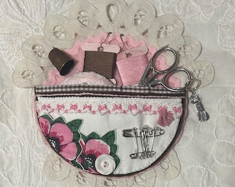 Libro de agujas de coser vintage con diseño de chocolate y fresa