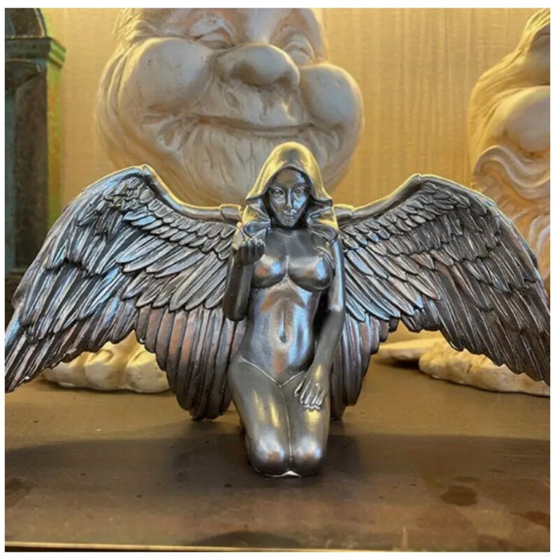 Seductive Angelic Beauty Female Statue With Wings, Kneeling Cape & Hat