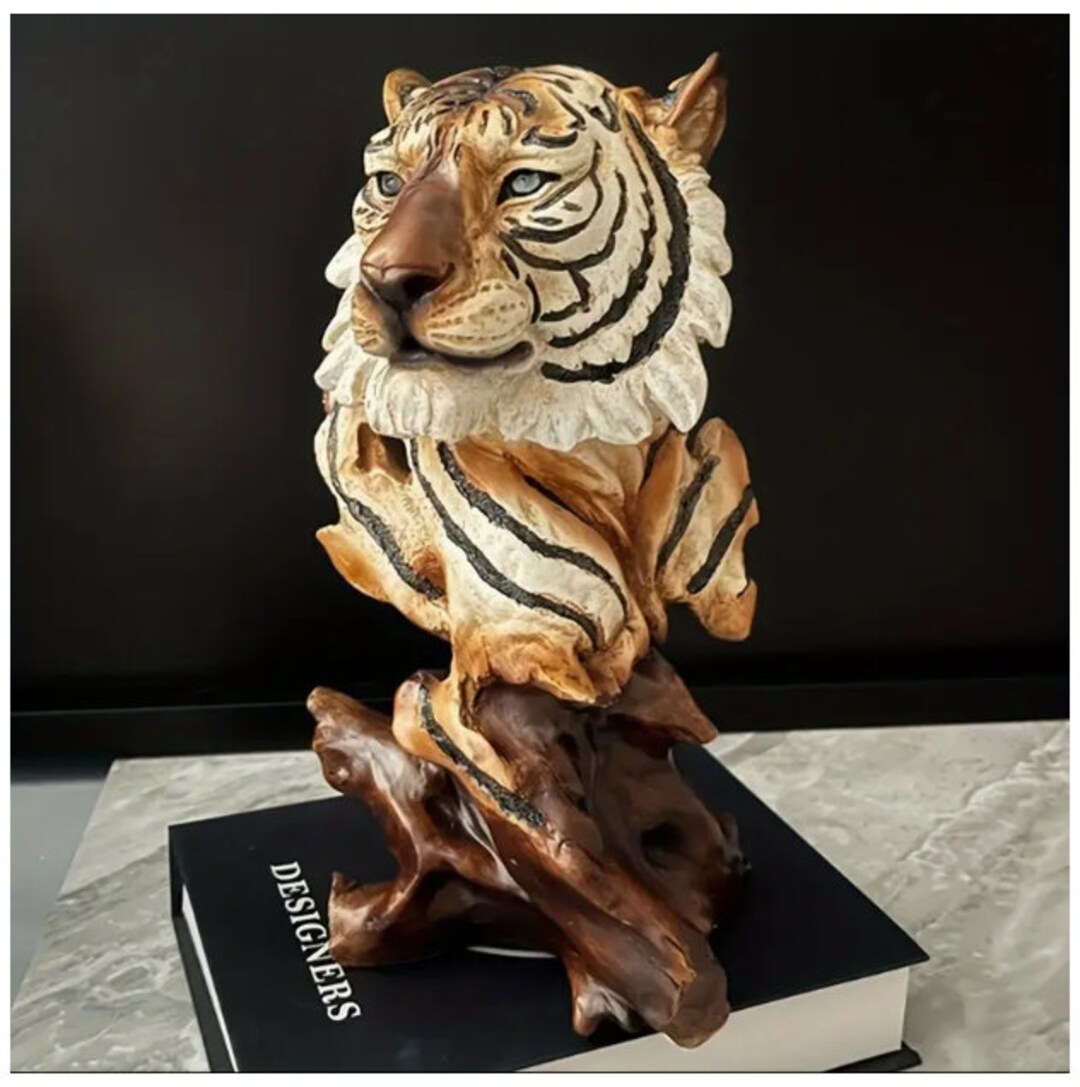 Retro Resin Tiger Statue Collectible Figure for Home Garden, Unique