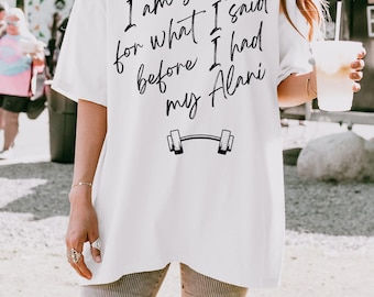 Diseño divertido de camiseta de gimnasio con bebida energética Alani: Camiseta retro para amantes PNG