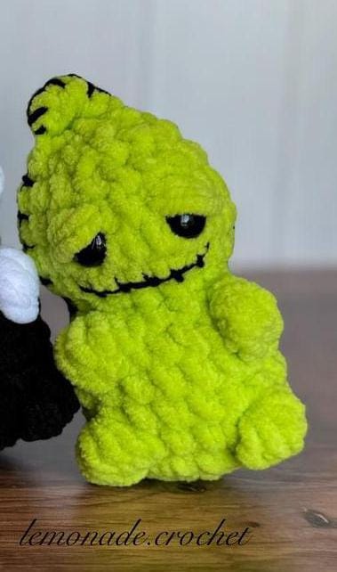 Itty Bitty Oggie Monster Crochet Pattern - Etsy