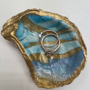 Decopauge Oyster Shell Ring Dish