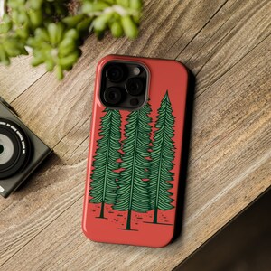 Custodia rigida per iPhone MagSafe illustrata Three Pines / iPhone 13/14/15 - mini/plus/pro/pro max / FERN Goods Co.