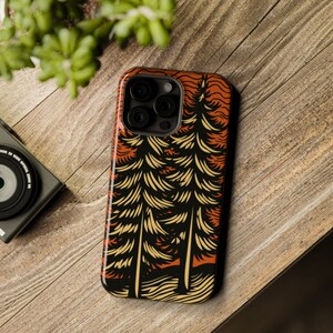 Custodia rigida Twin Pines in Autumn MagSafe per iPhone / iPhone 13/14/15 - mini/plus/pro/pro max / FERN Goods Co.