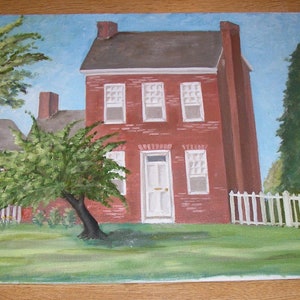 Vintage Americana art folklorique brique rouge primitif sel boîte maison coloniale arbres fleurs clôture ciel bleu paysage peinture d'art originale