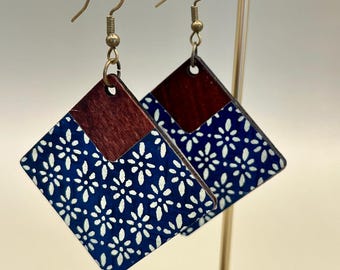 Blue Washi paper dangle earrings | Geometric earrings | Handmade | Wood and paper jewelry | Boho style | gift for her | Blue pattern flowers