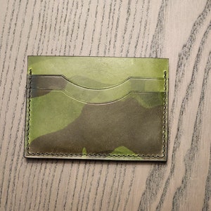 Cartera minimalista para tarjetas hecha a mano