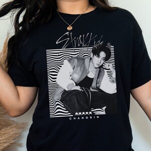 Stray Kids Felix 15 ボタンアップTシャツ Stray Kids Felix 15 ボタンアップTシャツ Amazon.com: MSSoda
