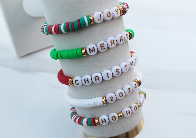 Holiday Heishi Bracelet, Custom Word Bracelet, Heishi Disc Beaded Bracelet, Christmas Bracelet, Christmas Gift, Family gift, Mommy Gift