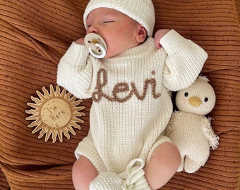 Personalised baby name announcement knit romper - hand embroidered